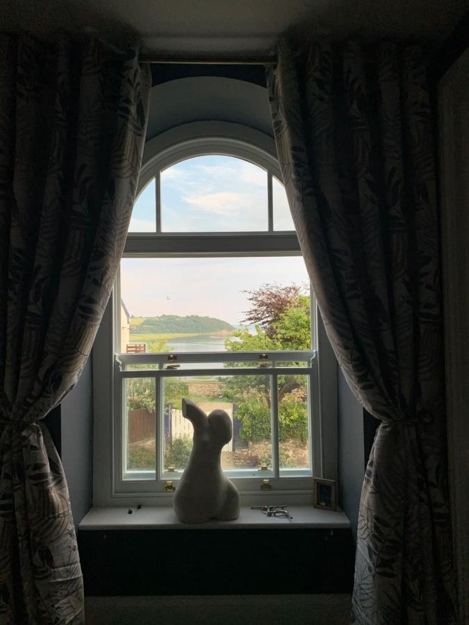 مبيت وإفطار لارن Dylan Thomas Sea View المظهر الخارجي الصورة