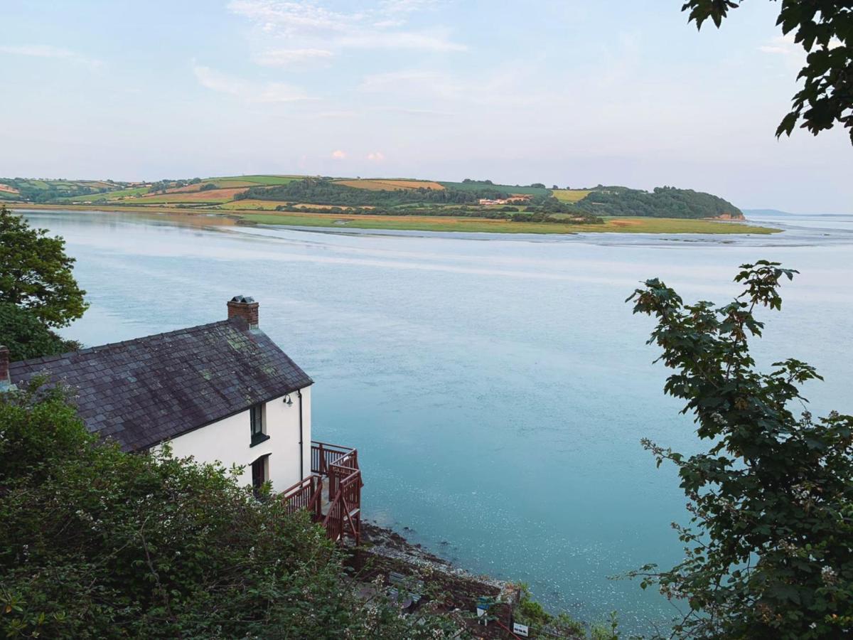 مبيت وإفطار لارن Dylan Thomas Sea View المظهر الخارجي الصورة